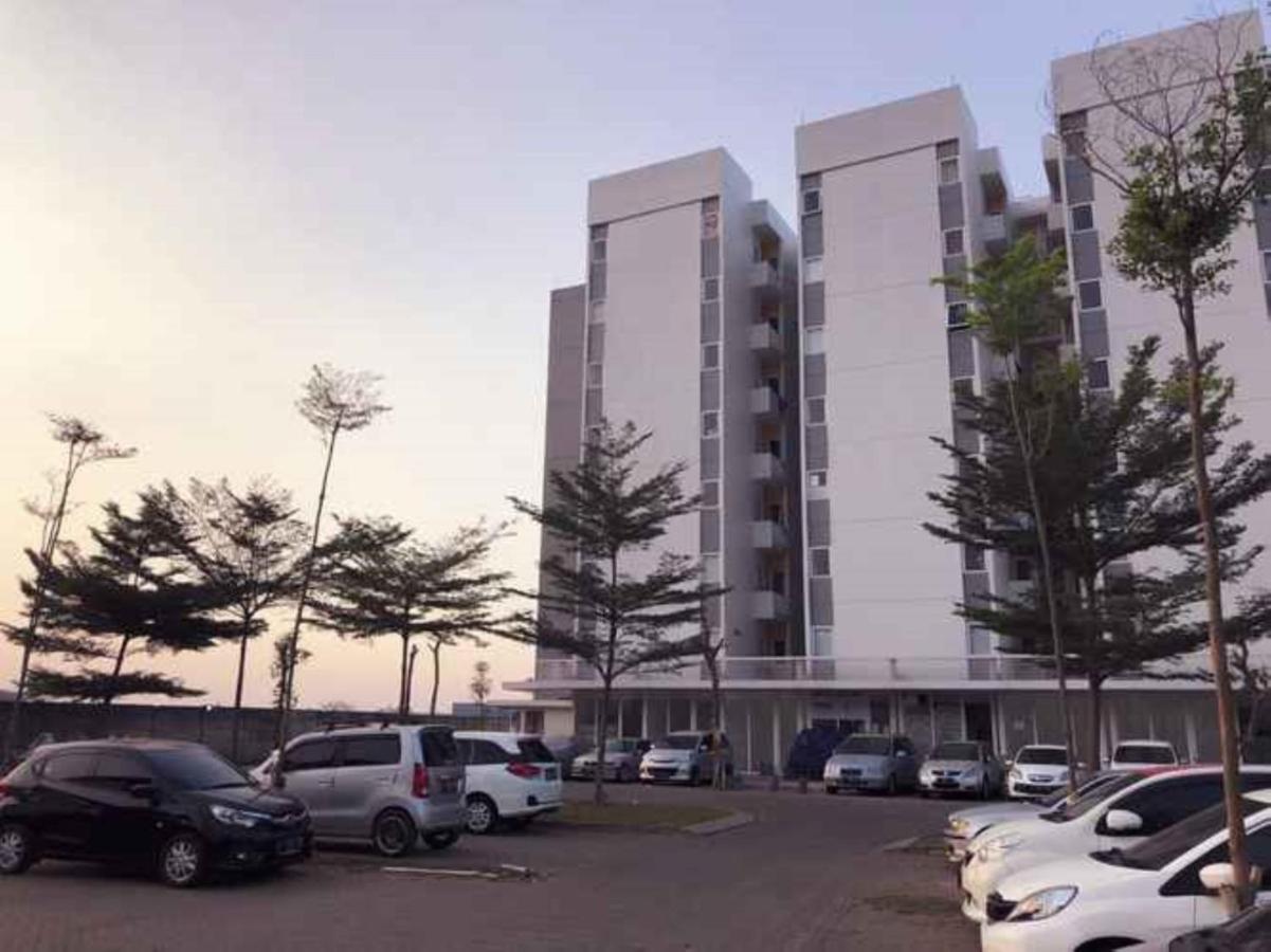 Aero Room Tangerang Exterior photo
