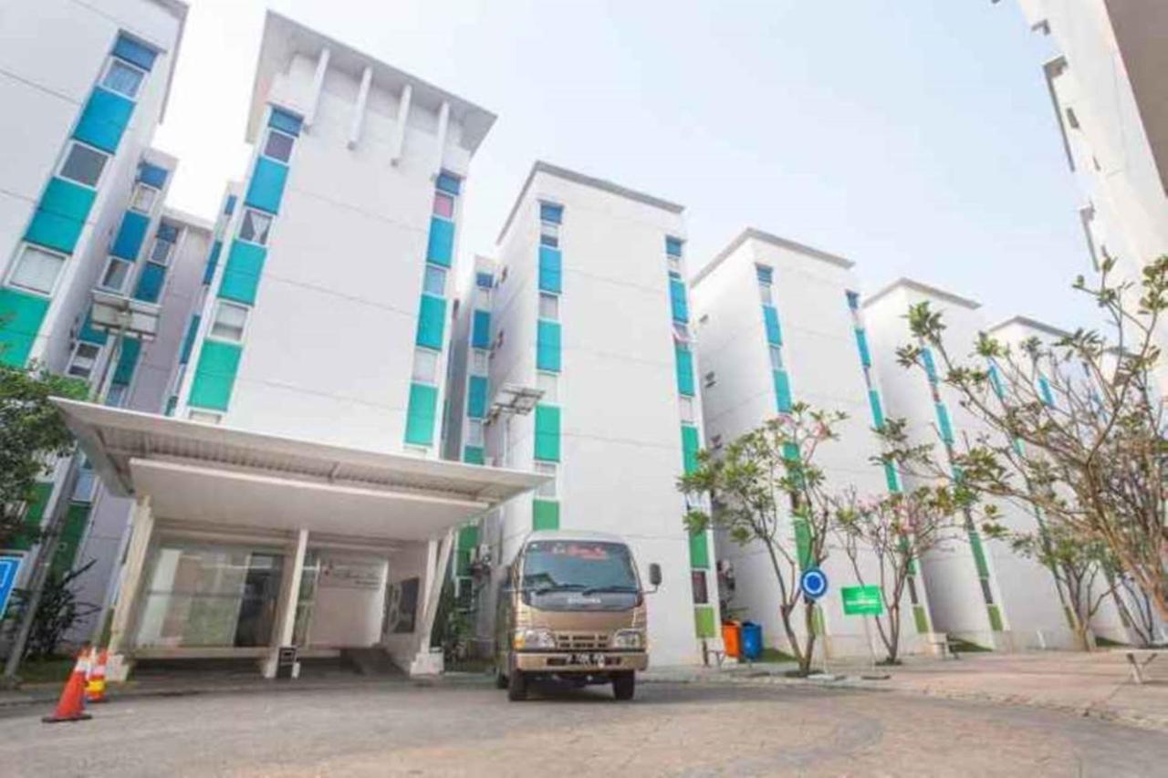 Aero Room Tangerang Exterior photo